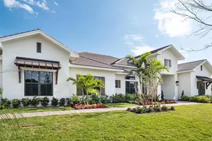 11900 SW 14th Pl, Davie, FL 33325 - Photo 2