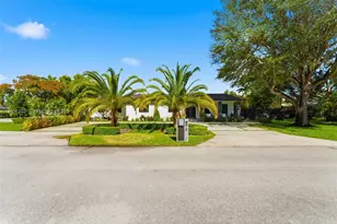8625 SW 147th St, Palmetto Bay, FL 33158 - Photo 50