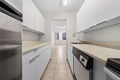 10500 SW 108th Ave #B211, Miami, FL 33176 - Photo 14