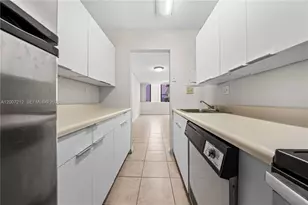 10500 SW 108th Ave, Miami, FL 33176 - Photo 14