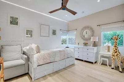 815 NE 76th St, Miami, FL 33138 - Photo 16