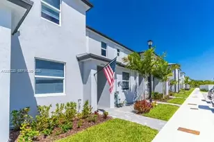 27704 SW 156th Ct, Homestead, FL 33032 - Photo 4