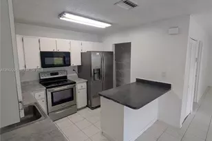 8033 NW 41 Ct, Sunrise, FL 33351 - Photo 1