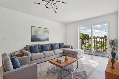 620 SW 10th St #301, Miami, FL 33130 - Photo 2