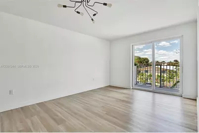 620 SW 10th St #301, Miami, FL 33130 - Photo 8