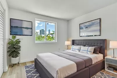 620 SW 10th St #301, Miami, FL 33130 - Photo 4