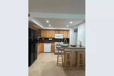 2100 Sans Souci Blvd #B811, North Miami, FL 33181 - Photo 4
