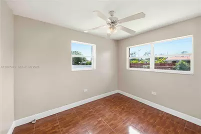 2724 Acapulco Dr, Miramar, FL 33023 - Photo 18