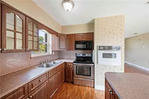 2724 Acapulco Dr, Miramar, FL 33023 - Photo 12