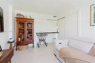 400 Leslie Dr, Hallandale Beach, FL 33009 - Photo 22