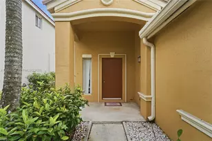 1004 Golden Cane Dr, Weston, FL 33327 - Photo 4