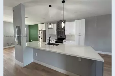11335 SW 248th Ter, Homestead, FL 33032 - Photo 2