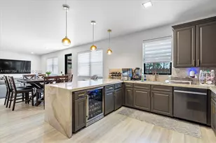 9830 NW 86th Terrace, Doral, FL 33178 - Photo 10