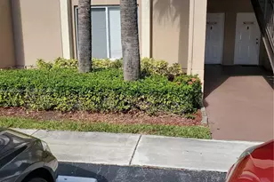 815 W Boynton Beach Blvd, Boynton Beach, FL 33426 - Photo 2