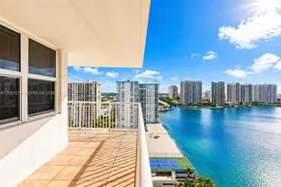 251 174th St, Sunny Isles Beach, FL 33160 - Photo 44