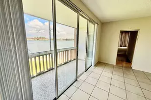 1591 NE Miami Gardens Dr, Miami, FL 33179 - Photo 8