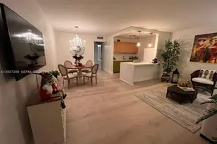 13155 SW 7th Ct, Pembroke Pines, FL 33027 - Photo 2