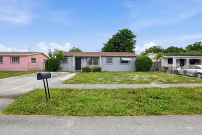 5320 NE 8th Ave, Deerfield Beach, FL 33064 - Photo 2