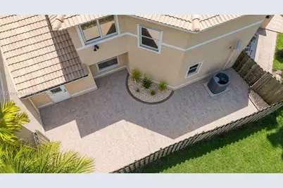 17086 NW 22nd St, Pembroke Pines, FL 33028 - Photo 32