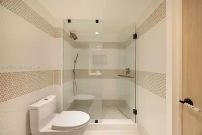 2301 Collins Ave #526, Miami Beach, FL 33139 - Photo 20