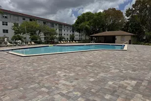 12501 SW 14th St, Pembroke Pines, FL 33027 - Photo 26