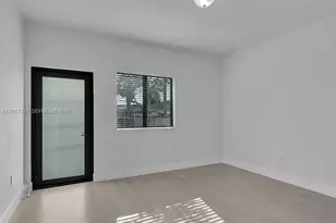 4817 E 9th Ln, Hialeah, FL 33013 - Photo 16