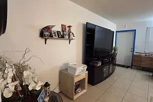 1100 NE 1st Ct, Hallandale Beach, FL 33009 - Photo 14