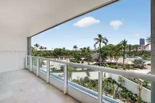 21205 Yacht Club Dr, Aventura, FL 33180 - Photo 28