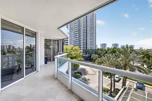 21205 Yacht Club Dr, Aventura, FL 33180 - Photo 8