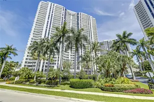 21205 Yacht Club Dr, Aventura, FL 33180 - Photo 42