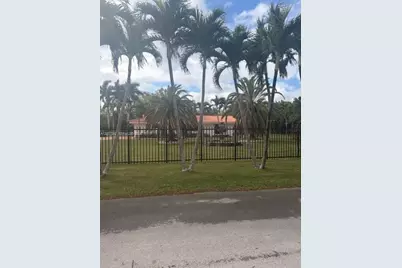 7090 SW 62nd St #0, Miami, FL 33143 - Photo 4