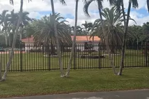 7090 SW 62nd St, Miami, FL 33143 - Photo 4