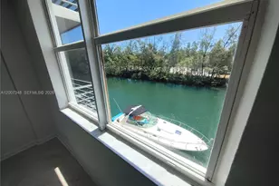 3660 NE 166th St, North Miami Beach, FL 33160 - Photo 8