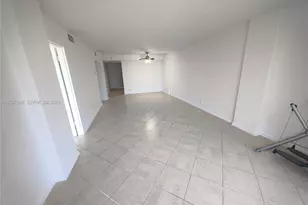 3660 NE 166th St, North Miami Beach, FL 33160 - Photo 12