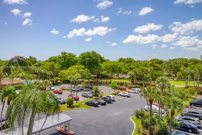 4015 W Palm Aire Dr #506, Pompano Beach, FL 33069 - Photo 8