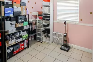 571 E 60th St, Hialeah, FL 33013 - Photo 10