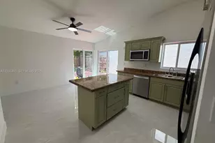 10058 SW 156th Ct, Miami, FL 33196 - Photo 6