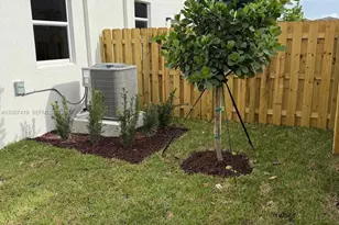 2573 SE 25th Ter, Homestead, FL 33035 - Photo 4
