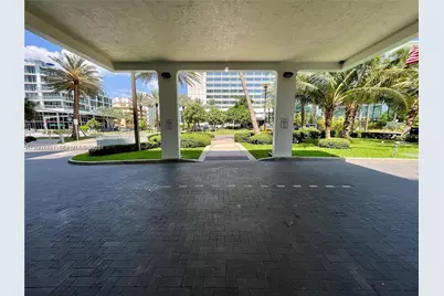 2899 Collins Ave #1040, Miami Beach, FL 33140 - Photo 20