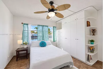 455 Paradise Isle Blvd #104, Hallandale Beach, FL 33009 - Photo 14