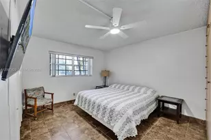 455 Paradise Isle Blvd, Hallandale Beach, FL 33009 - Photo 44