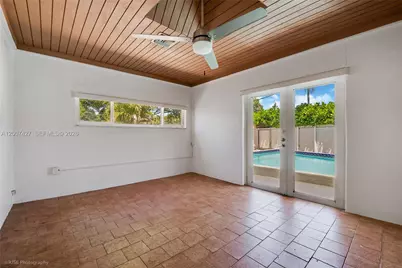 5889 Devonshire Blvd, Miami, FL 33155 - Photo 12