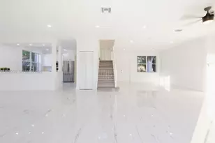 801 Tanglewood Cir, Weston, FL 33327 - Photo 16