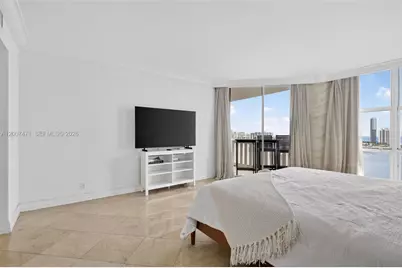3000 Island Blvd #2305, Aventura, FL 33160 - Photo 26