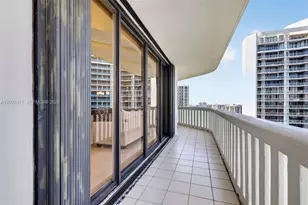 3000 Island Blvd, Aventura, FL 33160 - Photo 40