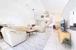 1510 W Lacosta Dr W, Pembroke Pines, FL 33027 - Photo 6