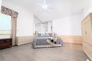 1510 W Lacosta Dr W, Pembroke Pines, FL 33027 - Photo 14