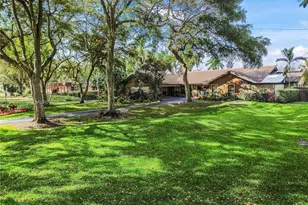 10651 SW 27th St, Davie, FL 33328 - Photo 62