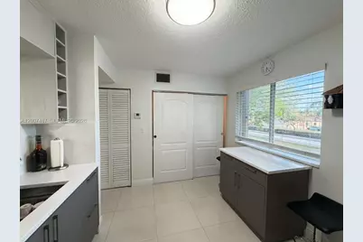7265 NW 173rd Dr #712-7, Hialeah, FL 33015 - Photo 8