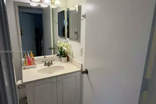 7265 NW 173rd Dr, Hialeah, FL 33015 - Photo 20